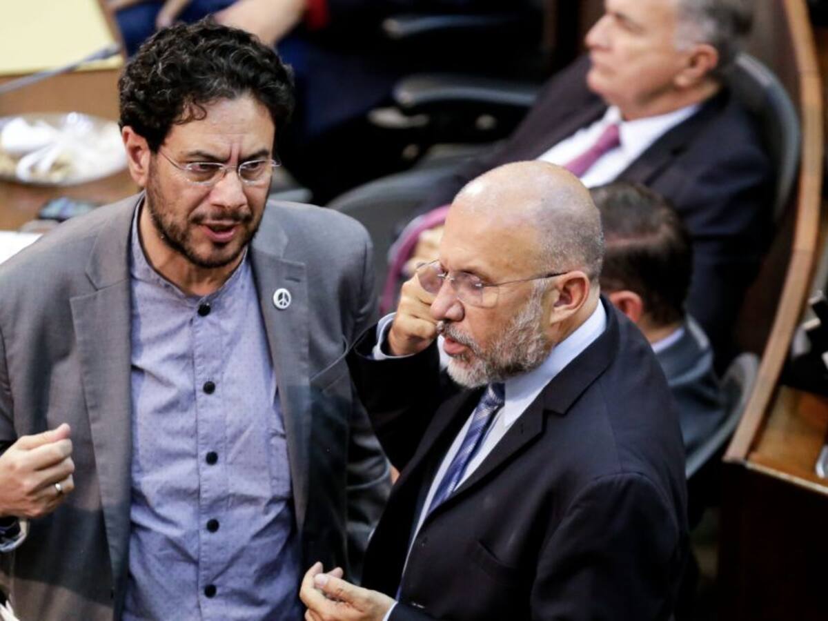 Roy y Cepeda aclaran que no defienden a Santrich, sino al acuerdo de paz