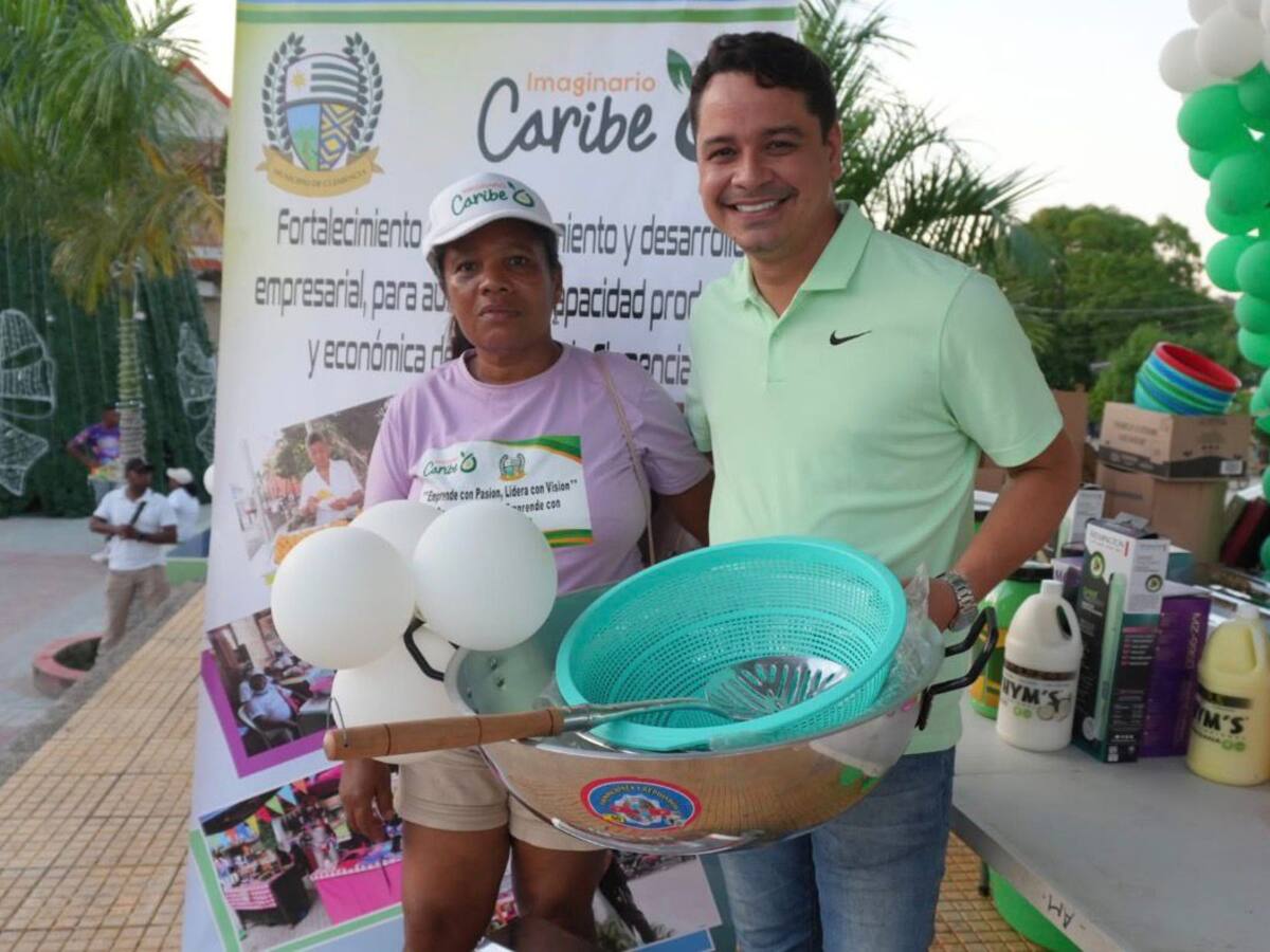 Alcaldía de Clemencia entrega equipos y herramientas para potenciar el talento local
