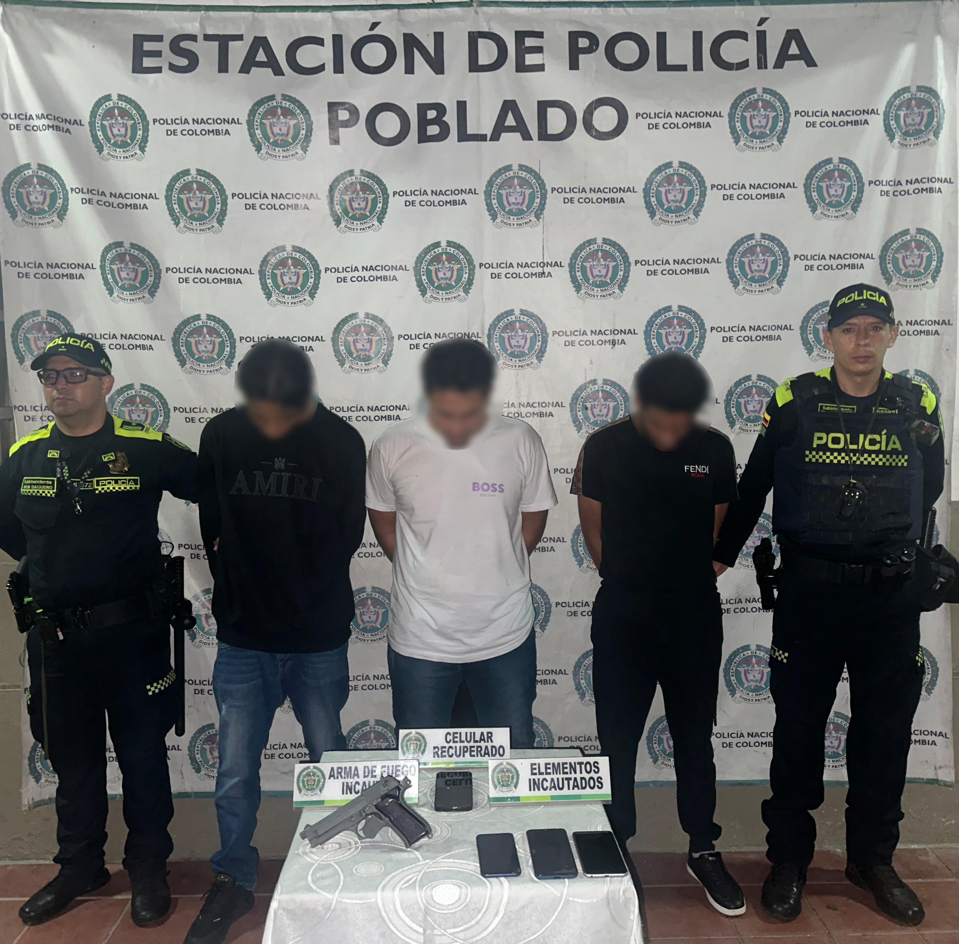 Capturados por hurto. Foto: Policía Metropolitana