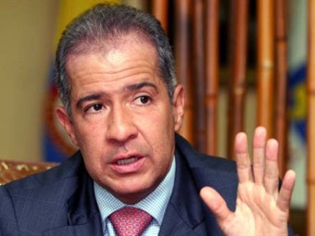 Fiscal general: Hay evidencias sobre presuntos nexos de dos ex altos funcionarios de Ecuador con las Farc