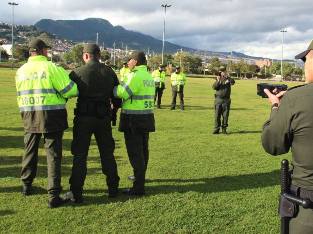 Policía impugna fallo que prohibía el uso de pistolas 'taser' en protestas