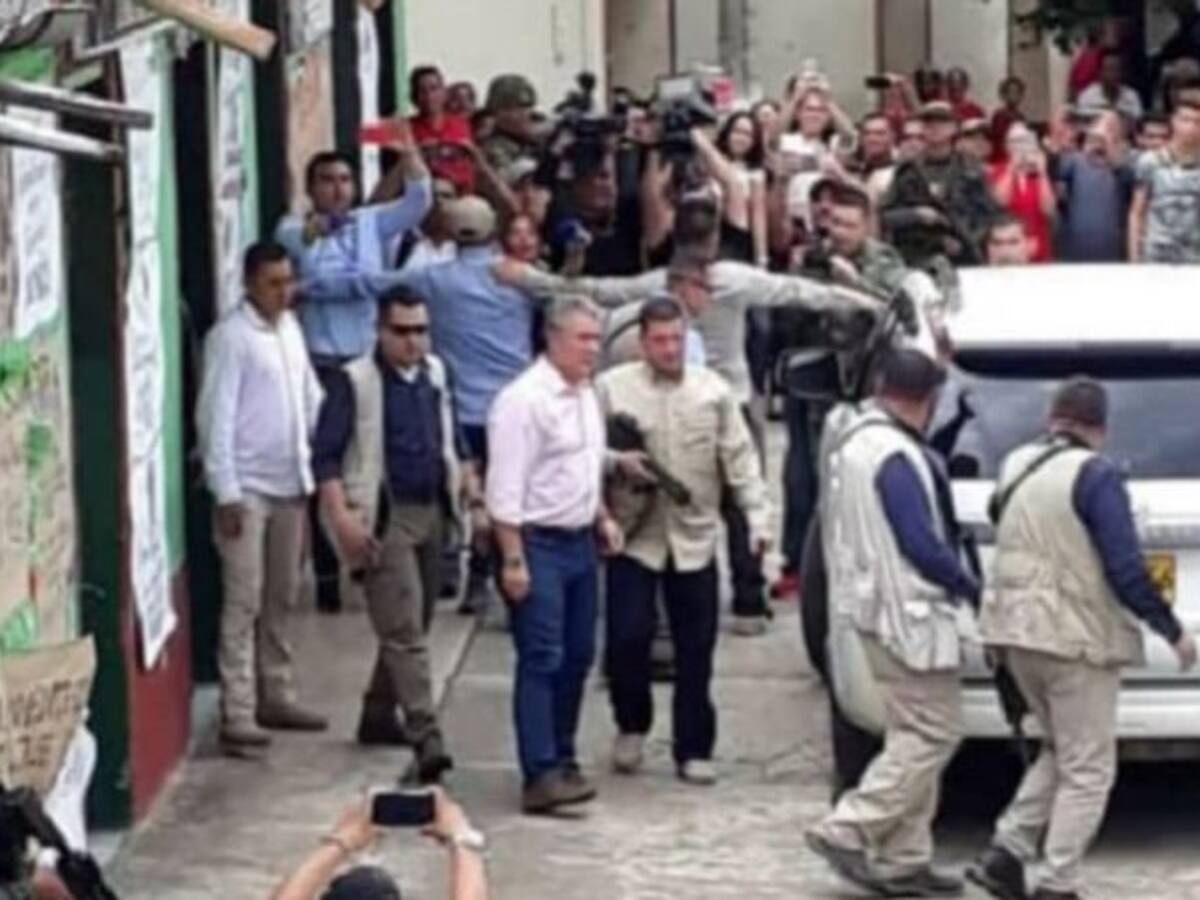 El presidente Duque visita a la familia de Cristo José