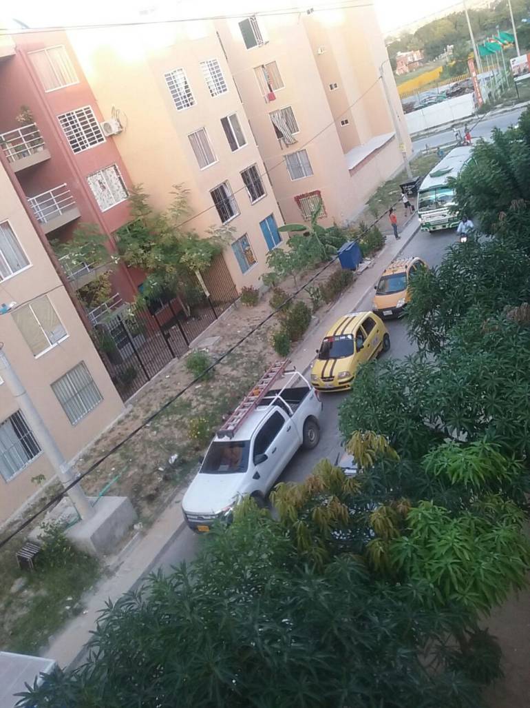 El accidente generó parálisis del tráfico en el sector.