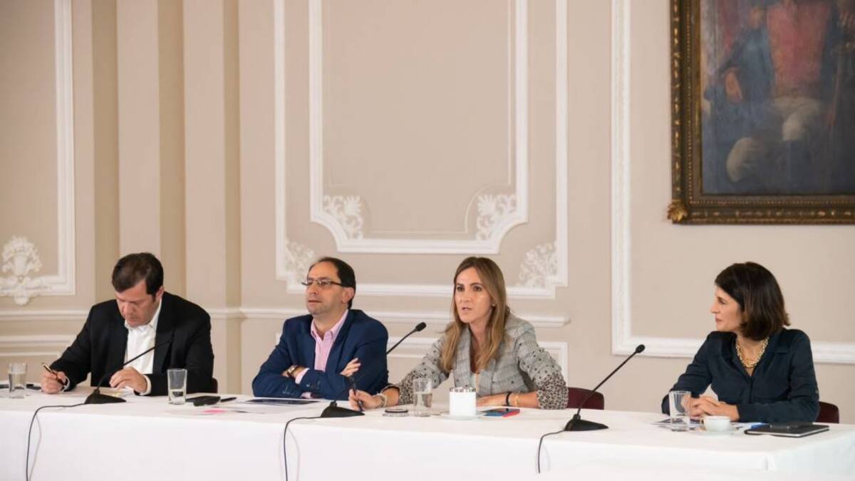 Listos los puntos de empalme que recibirá el próximo presidente