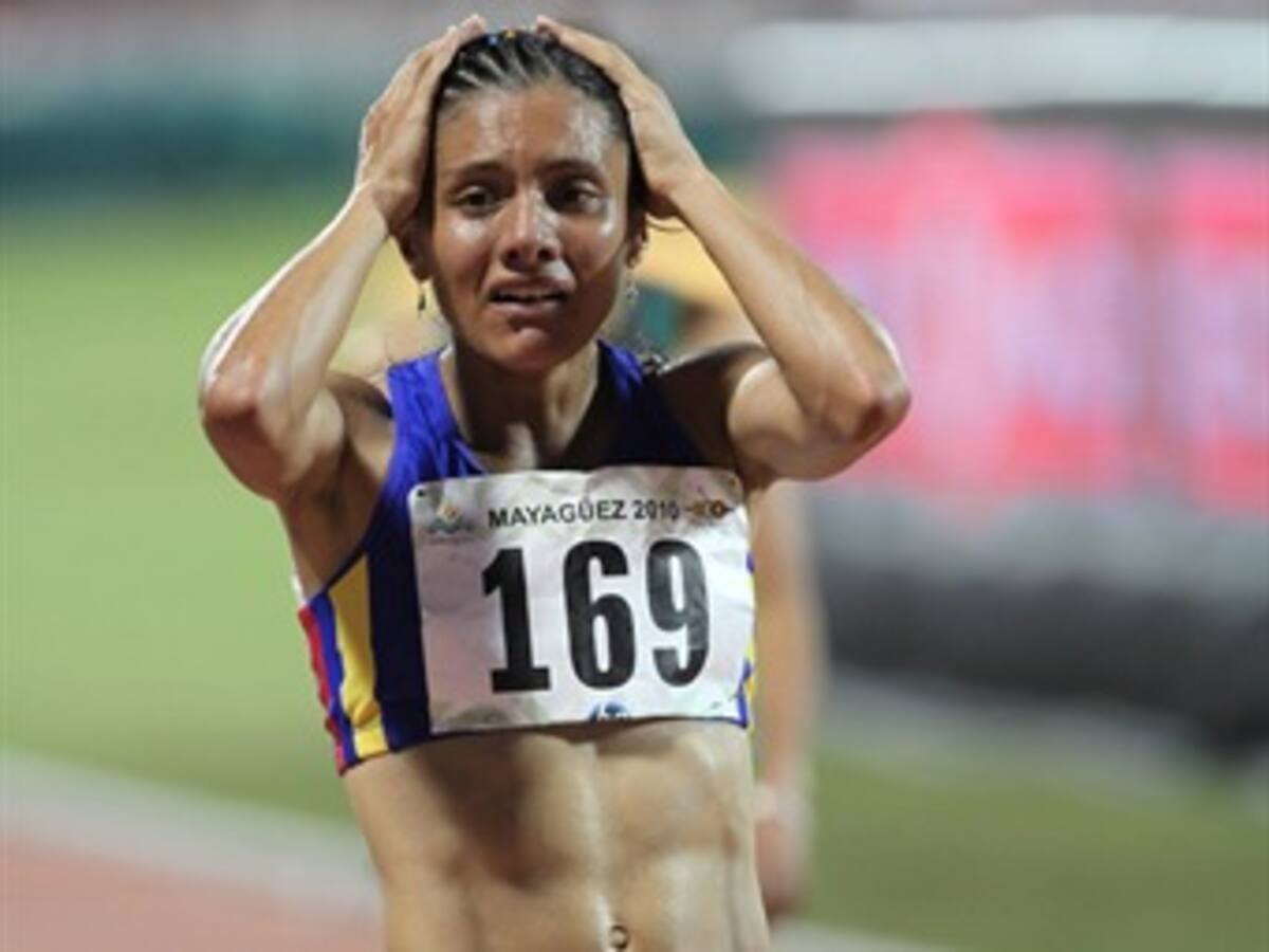 La atleta Yolanda Caballero estrena equipo en la Carrera de la Mujer