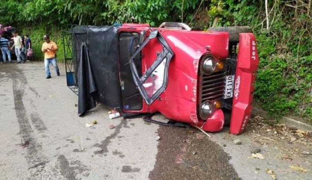Accidente en la vía Samaná - La Miel