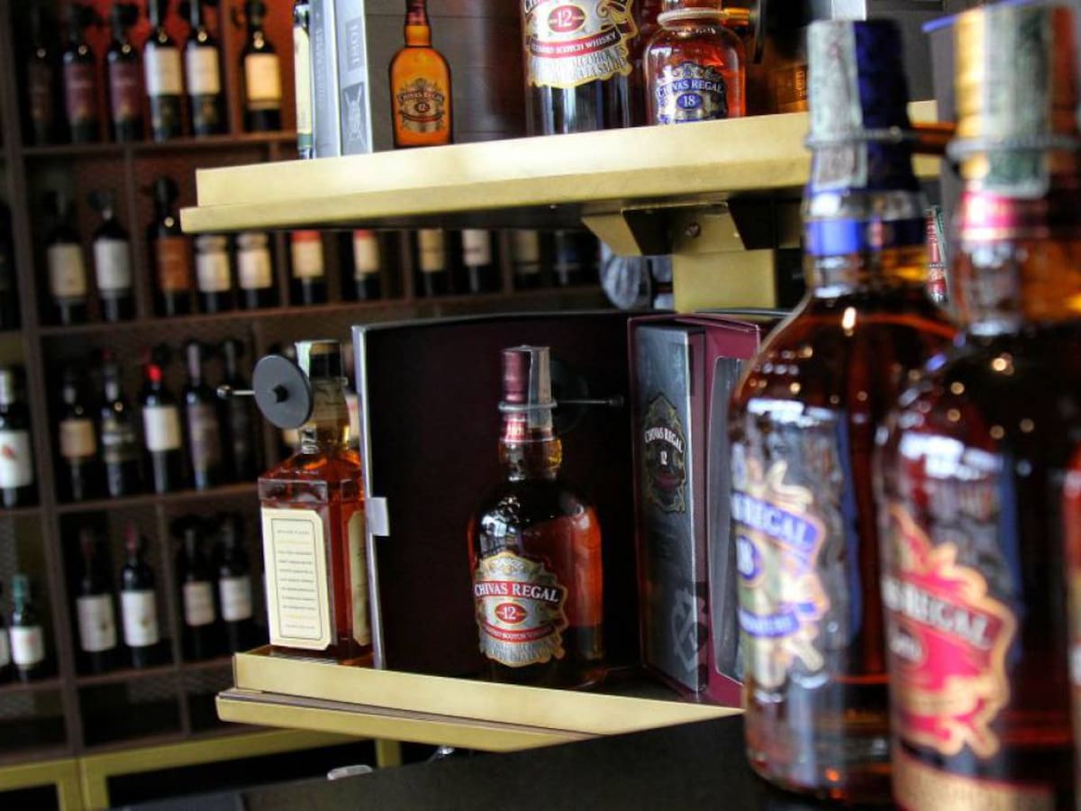 Aumentan las medidas para la prevención de intoxicaciones por licor adulterado