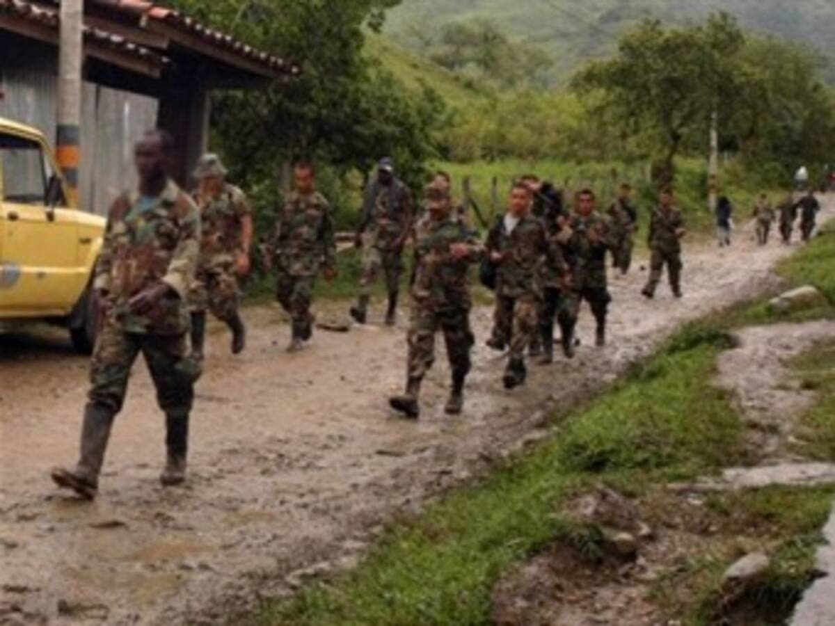 Más de cien familias fueron evacuadas tras ataque de la guerrilla en Timbiquí