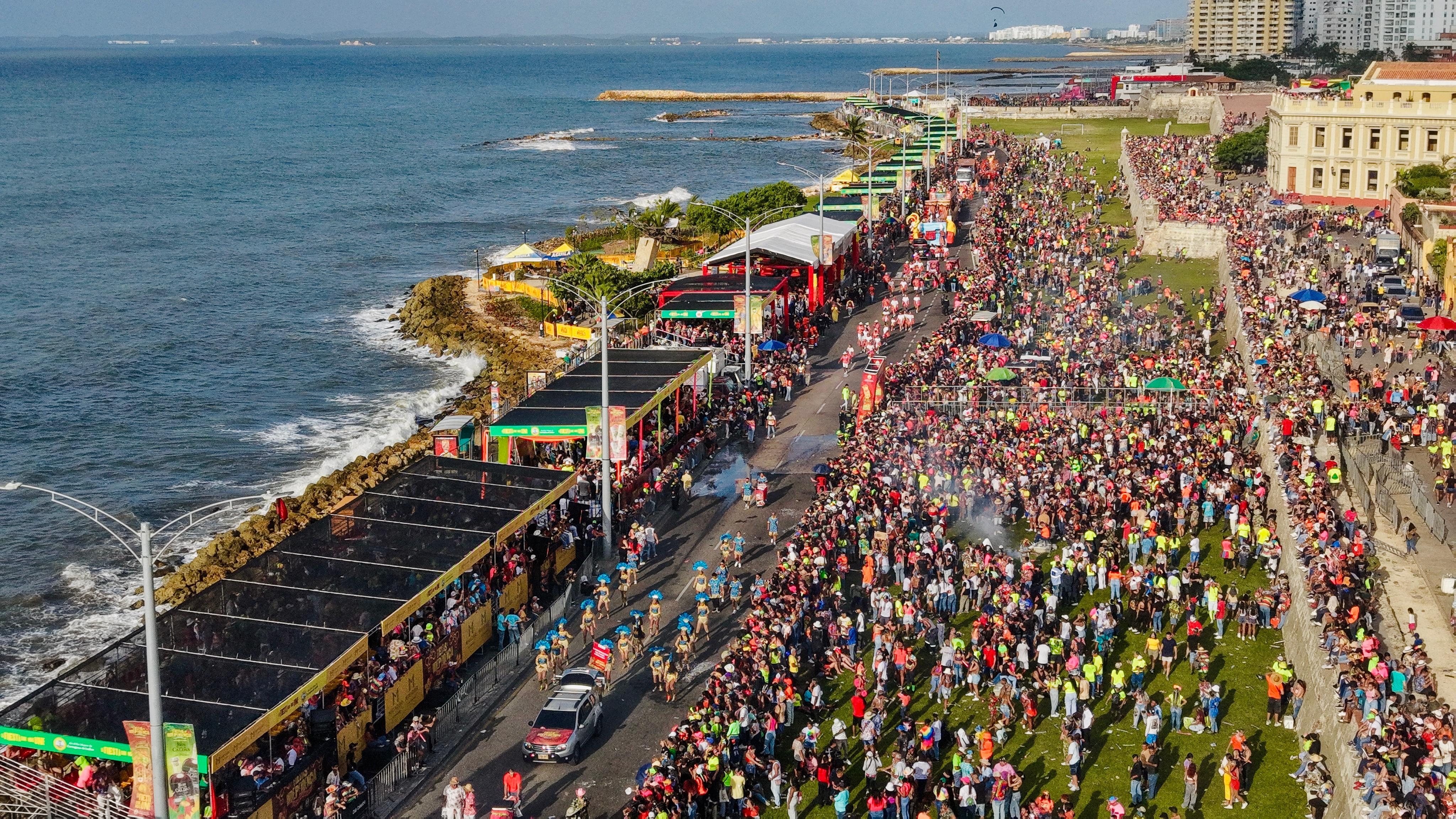 Más de 50.000 asistentes en un histórico Bando