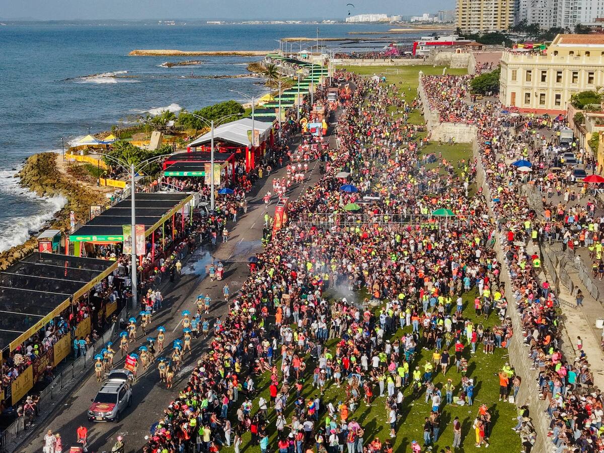Más de 50.000 asistentes en un histórico Bando