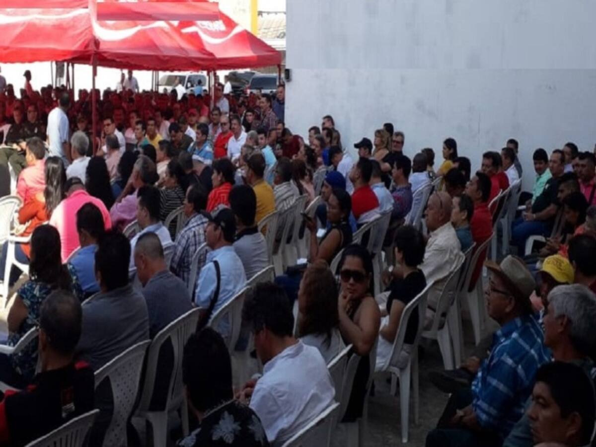 Tenderos en Barranquilla piden a Duque permiso para porte de armas