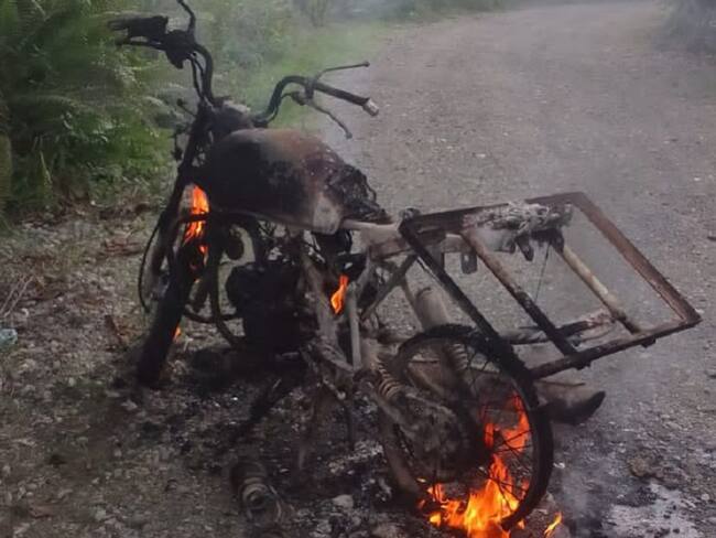 La quema de una motocicleta en la región del Bajo Calima zona rural de Buenaventura dejó la incursión armada 