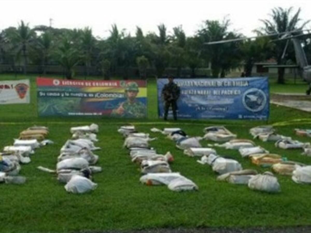 Ejercito incautó 226 kilos de cocaína de las Farc en el norte del Cauca