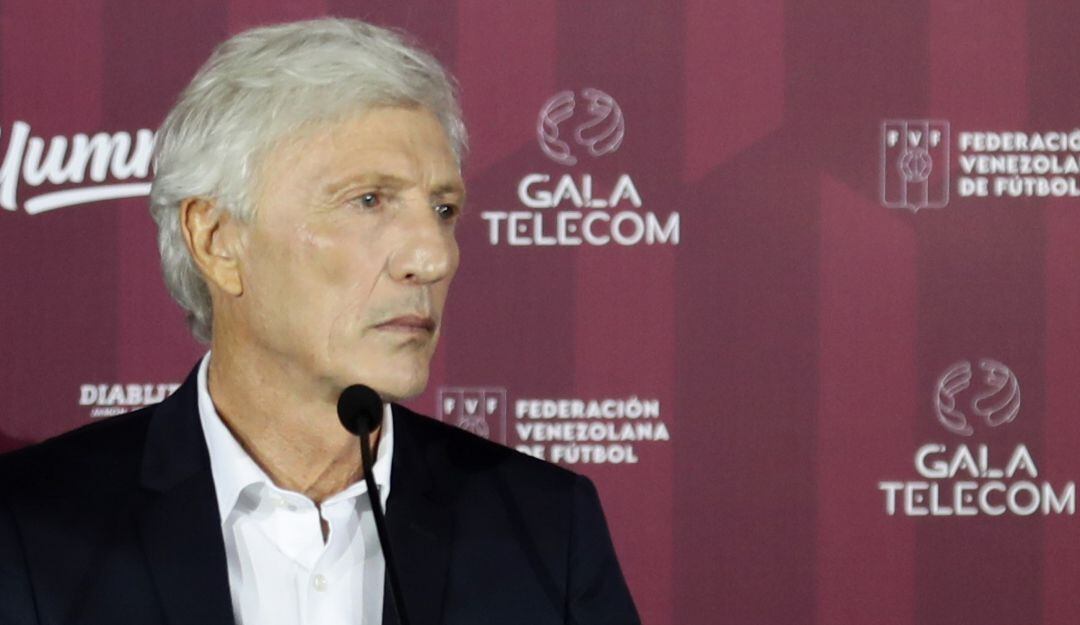 José Pékerman, presentado como nuevo DT de Venezuela.