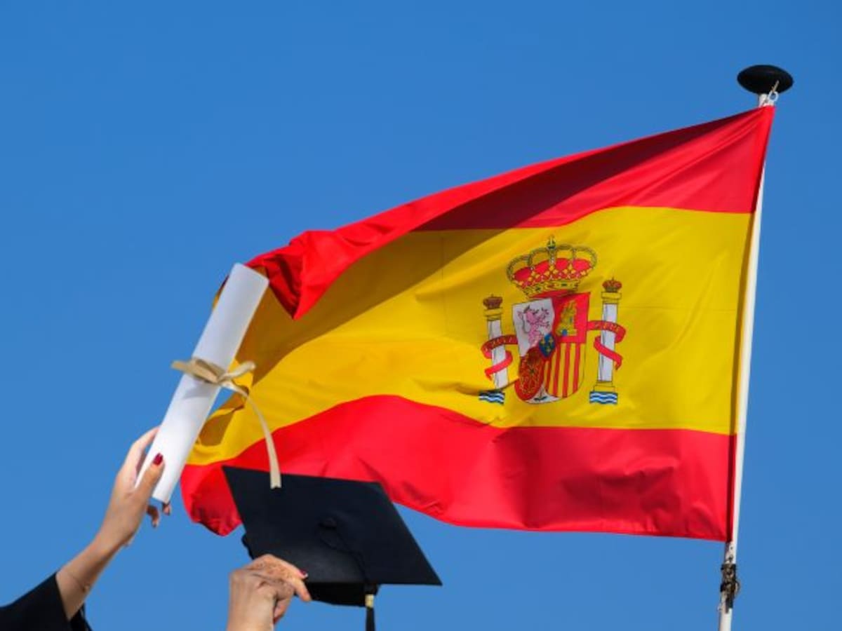 ¿Cómo homologar título universitario en España?: carreras, proceso y costo en 2025