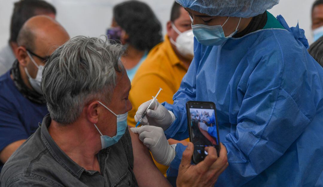 Colombia se acerca a las 12 millones de dosis aplicadas de vacuna COVID