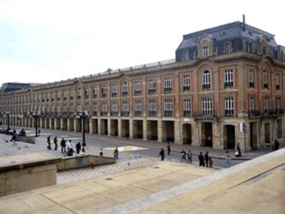 Distrito apelará fallo que ordena arresto a funcionarios