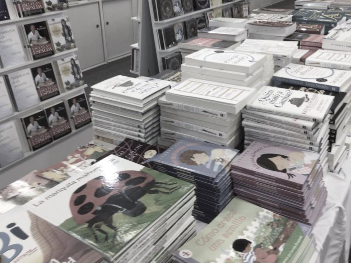 Libro digital sigue ganando terreno frente al impreso