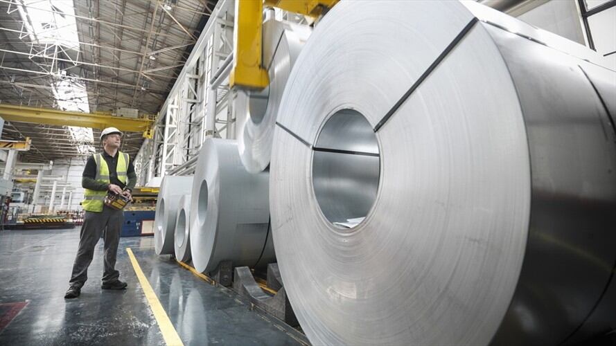 Se adelantan investigaciones a 45 empresas que son las que se encuentran perfiladas de incurrir en actos ilícitos de compra ilegal de acero. Foto: Getty Images