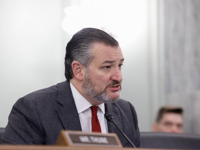 Senador republicano Ted Cruz califica a Gustavo Petro de “anti-americano”