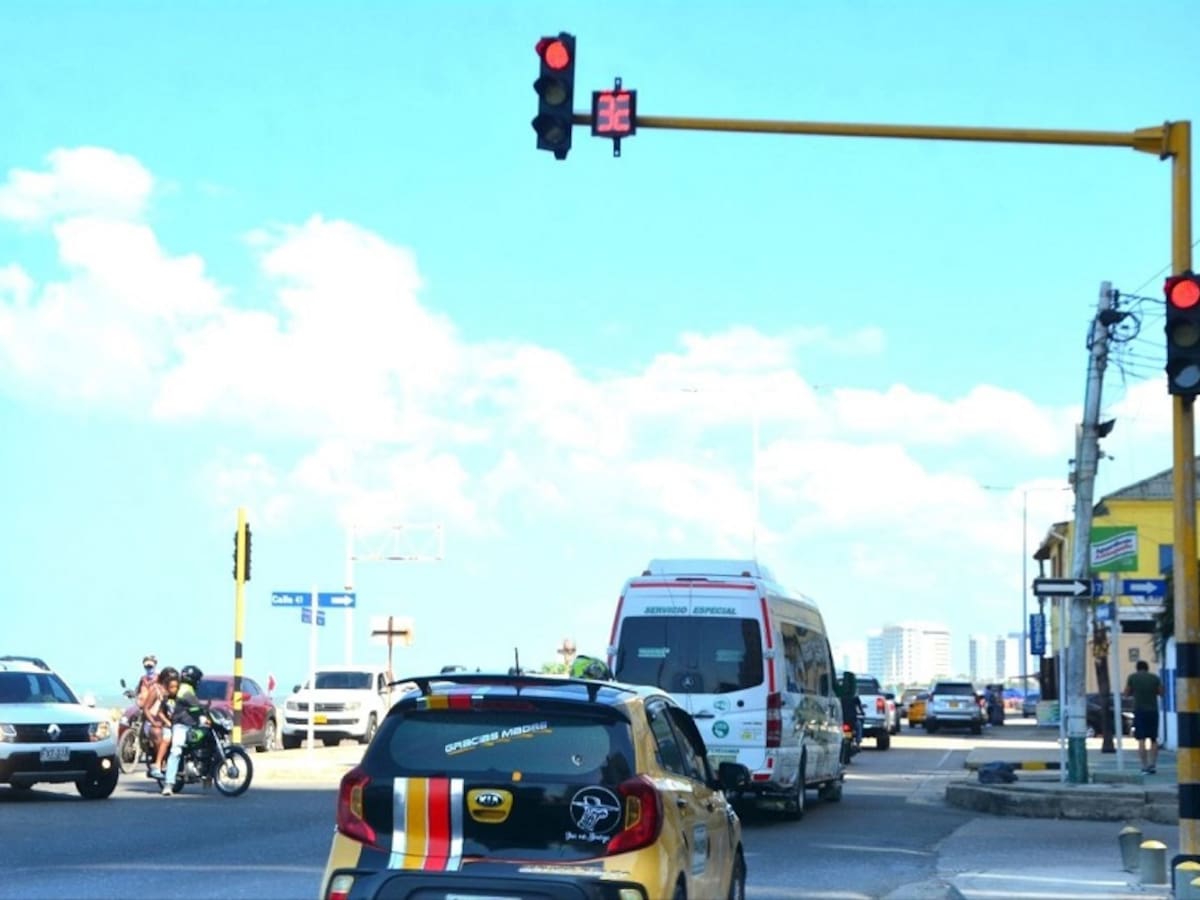 DATT instala contadores de segundos o de conteo regresivo en semáforos de Cartagena