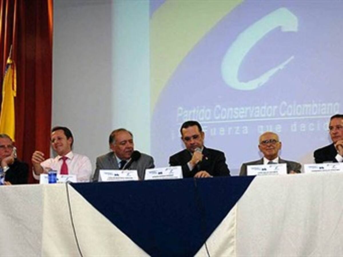 Por inminente aprobación del referendo, Partido Conservador desmonta su consulta