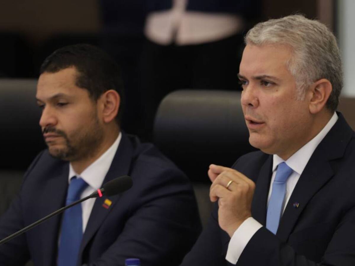 52 mil hombres reforzarán seguridad tras paro armado del Clan del Golfo