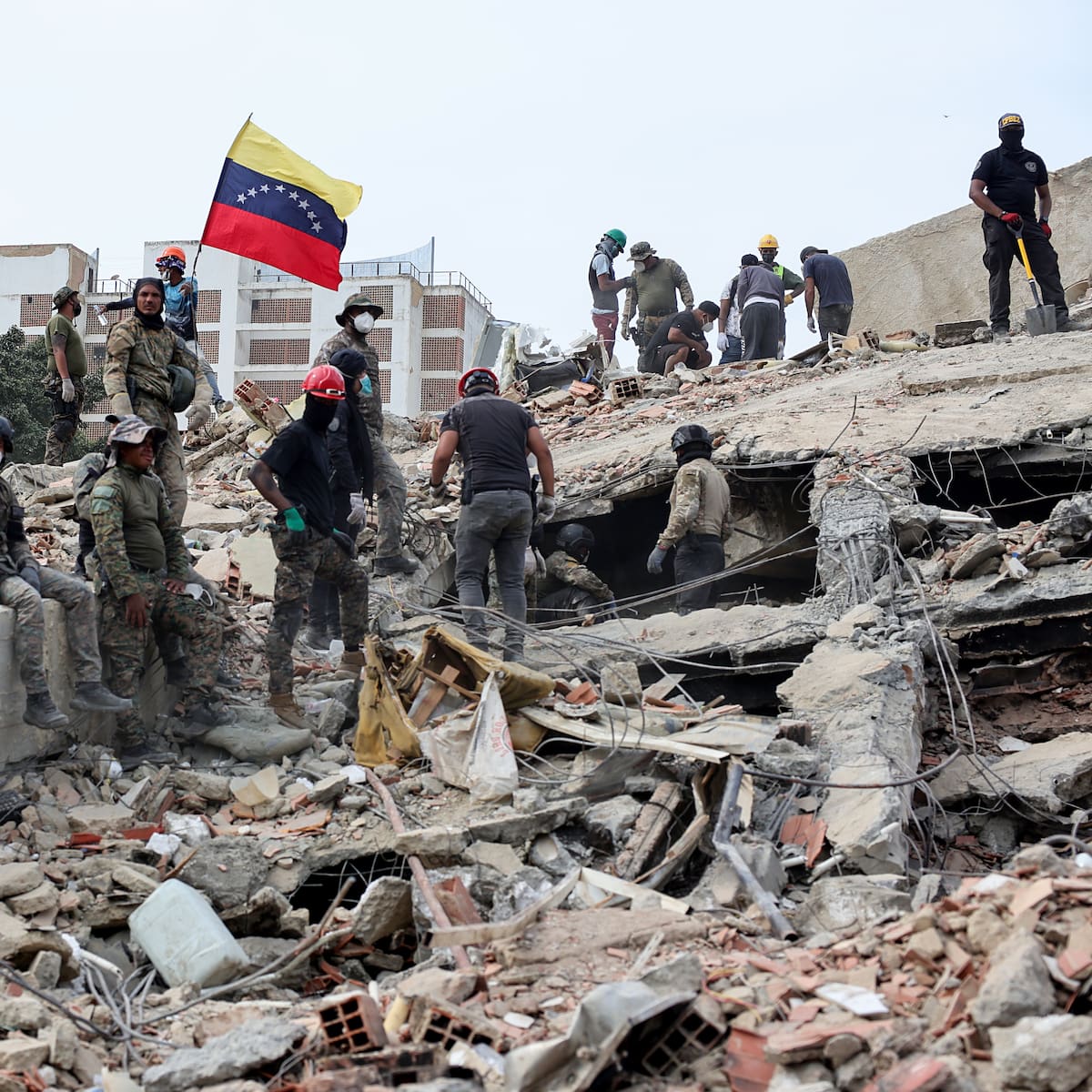 El balance de muertos por el doble terremoto en Venezuela asciende a 4.561