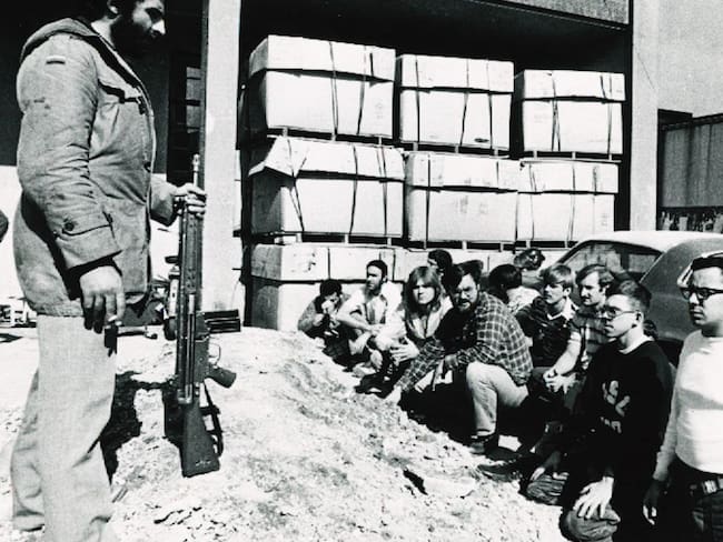 En un 20 de enero, pero de 1981, son liberados los 52 rehenes estadounidenses capturados en la embajada de su país en Teherán, tras largas negociaciones. 