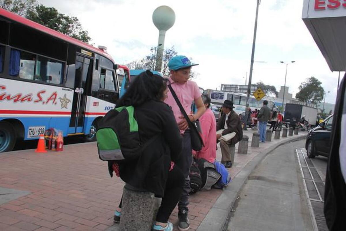 Desde el 24 de diciembre la terminal de transporte y el aeropuerto El Dorado han estado con gran afluencia de pasajeros que irán a otras ciudades o países para disfrutar de las fiestas de esta época. Fin de año no será la excepción.