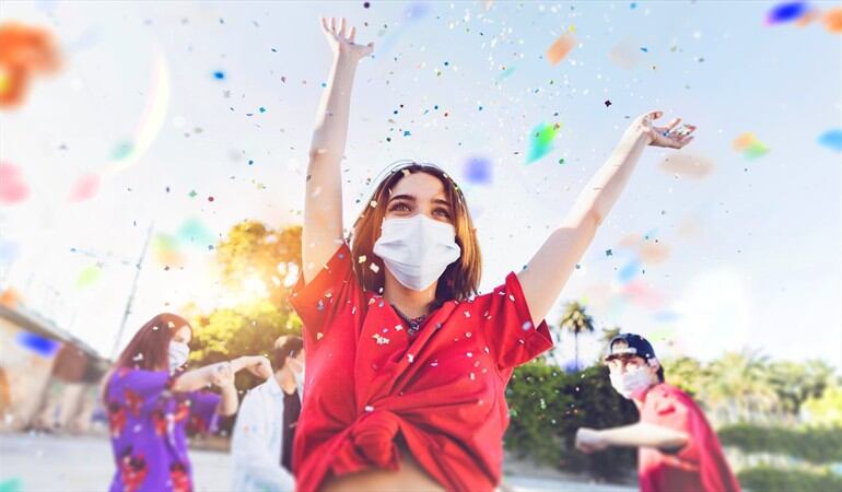 ¿Usted qué opina sobre las fiestas realizadas en tiempos de pandemia?. Foto: Getty Images