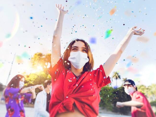 ¿Usted qué opina sobre las fiestas realizadas en tiempos de pandemia?. Foto: Getty Images