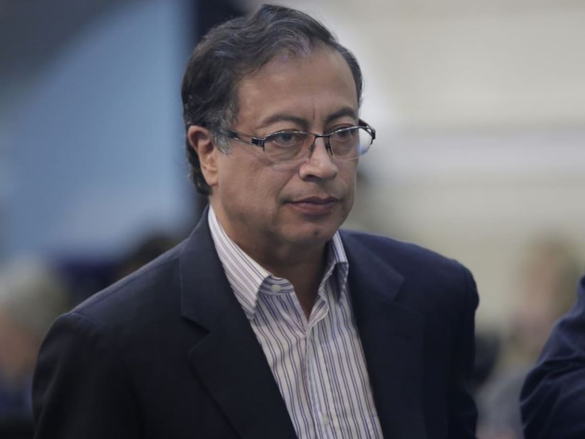 Gobierno responde a propuesta de Petro para donar vacunas de España