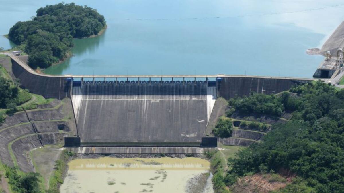 Hidroeléctrica Urrá detiene por completo su generación para mitigar las inundaciones en el río Sinú