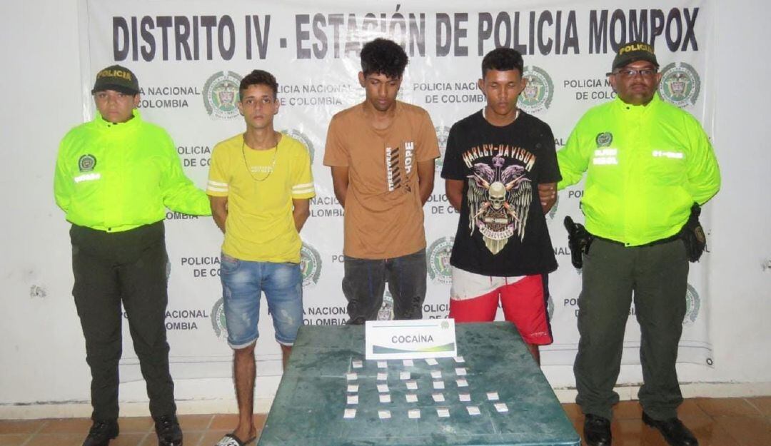 Les encontraron en una requisa 30 gramos de cocaína en 18 bolsas plásticas listas para venderlas