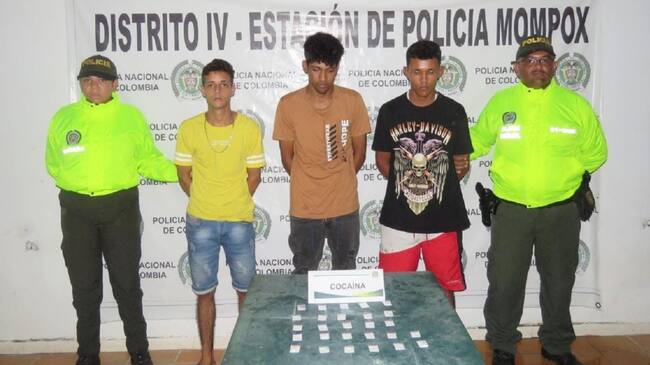 Les encontraron en una requisa 30 gramos de cocaína en 18 bolsas plásticas listas para venderlas