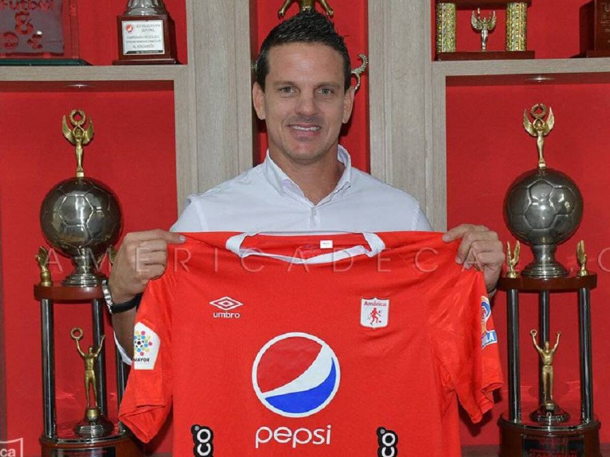 "Guimaraes solo se bajó el 17% del sueldo": Mauricio Romero