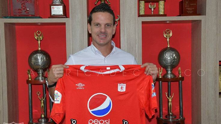 "Guimaraes solo se bajó el 17% del sueldo": Mauricio Romero