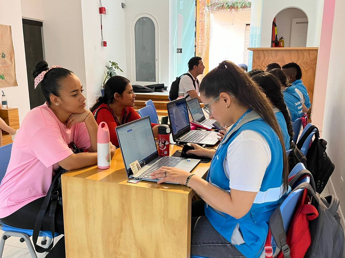 Medellín reduce desempleo y mejora en formalidad, según el DANE