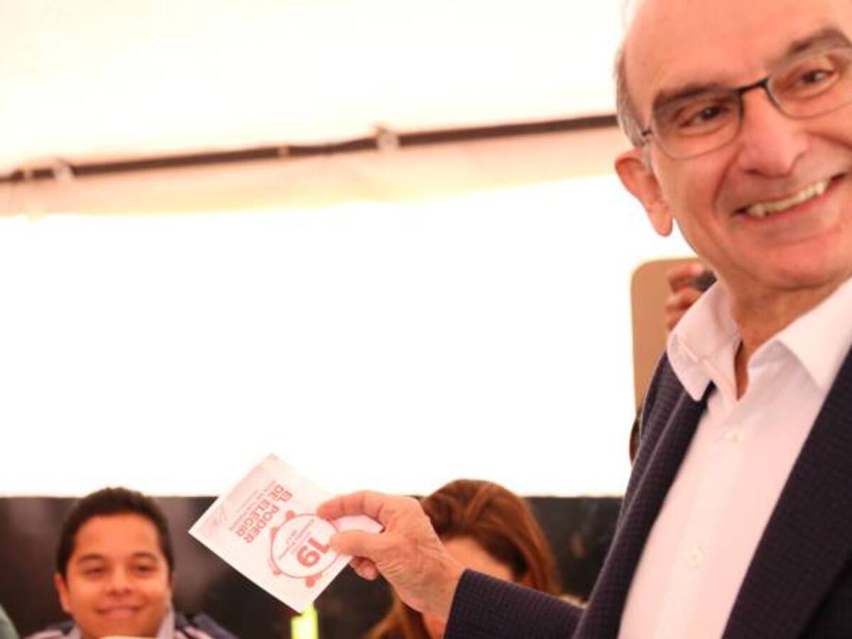 ¿Quién es Humberto De la Calle?