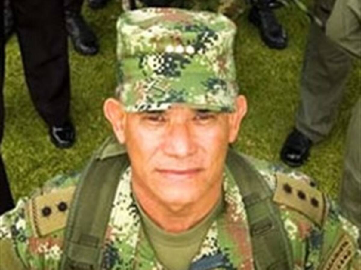 General Padilla: mi renuncia busca facilitar al nuevo gobierno designación de cúpula militar