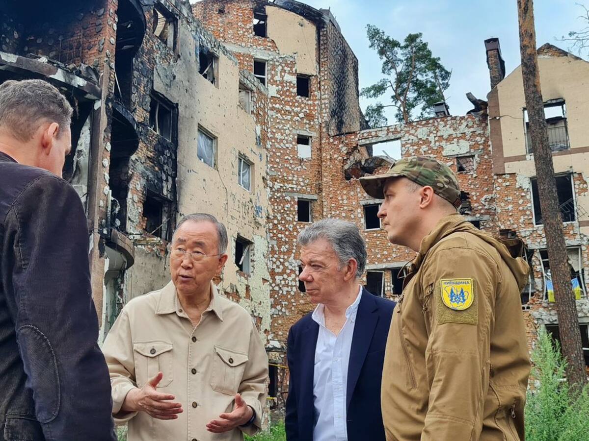 Juan Manuel Santos está en Ucrania: ¿negociación en medio de la guerra?