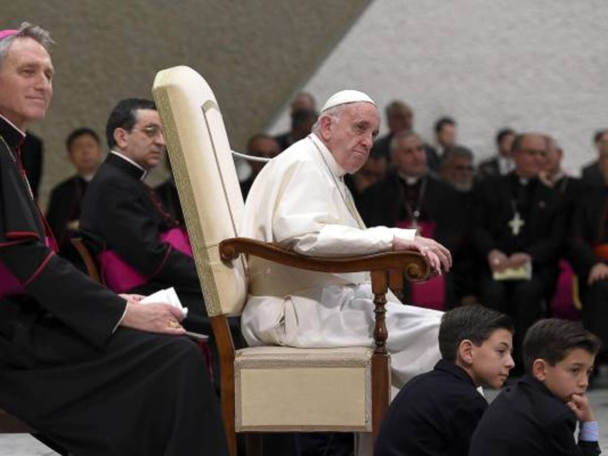 Papa lamenta que no se asuma la responsabilidad del destino de los refugiados