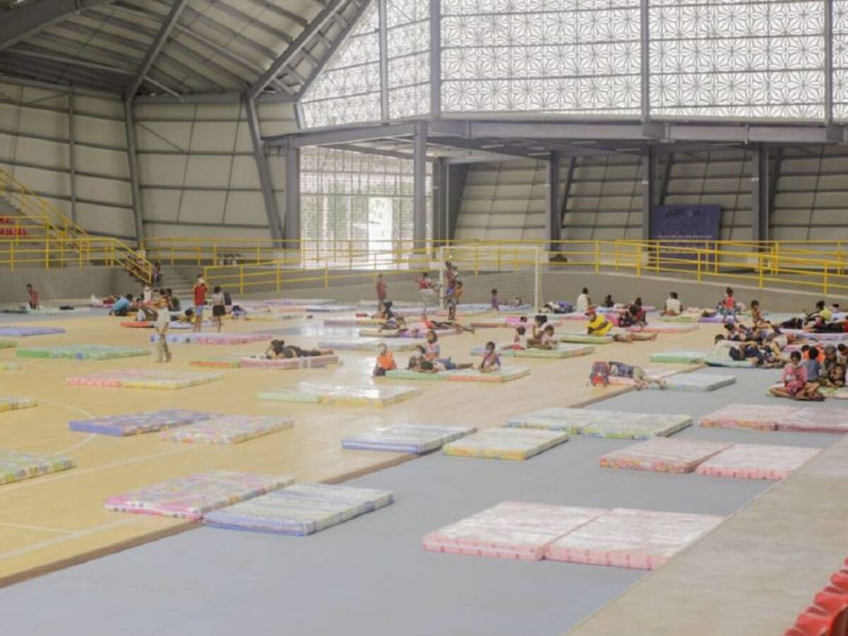 En Cartagena habilitan coliseo Rocky Valdez como segundo albergue temporal
