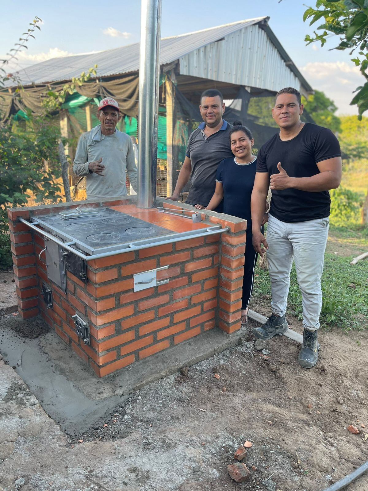 Estufas ecoeficientes transforman la vida rural y reducen impacto ambiental en Ariguaní, Magdalena/ Corpamag