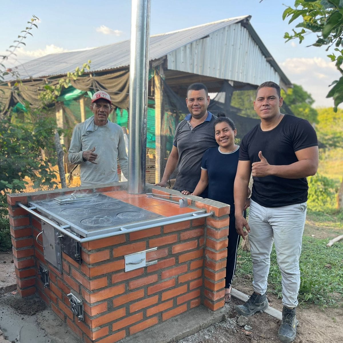 Estufas ecoeficientes transforman la vida rural y reducen impacto ambiental en Ariguaní, Magdalena