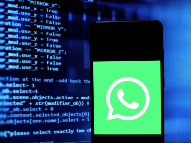 WhatsApp Rosa, una versión maliciosa que infecta el móvil con un virus