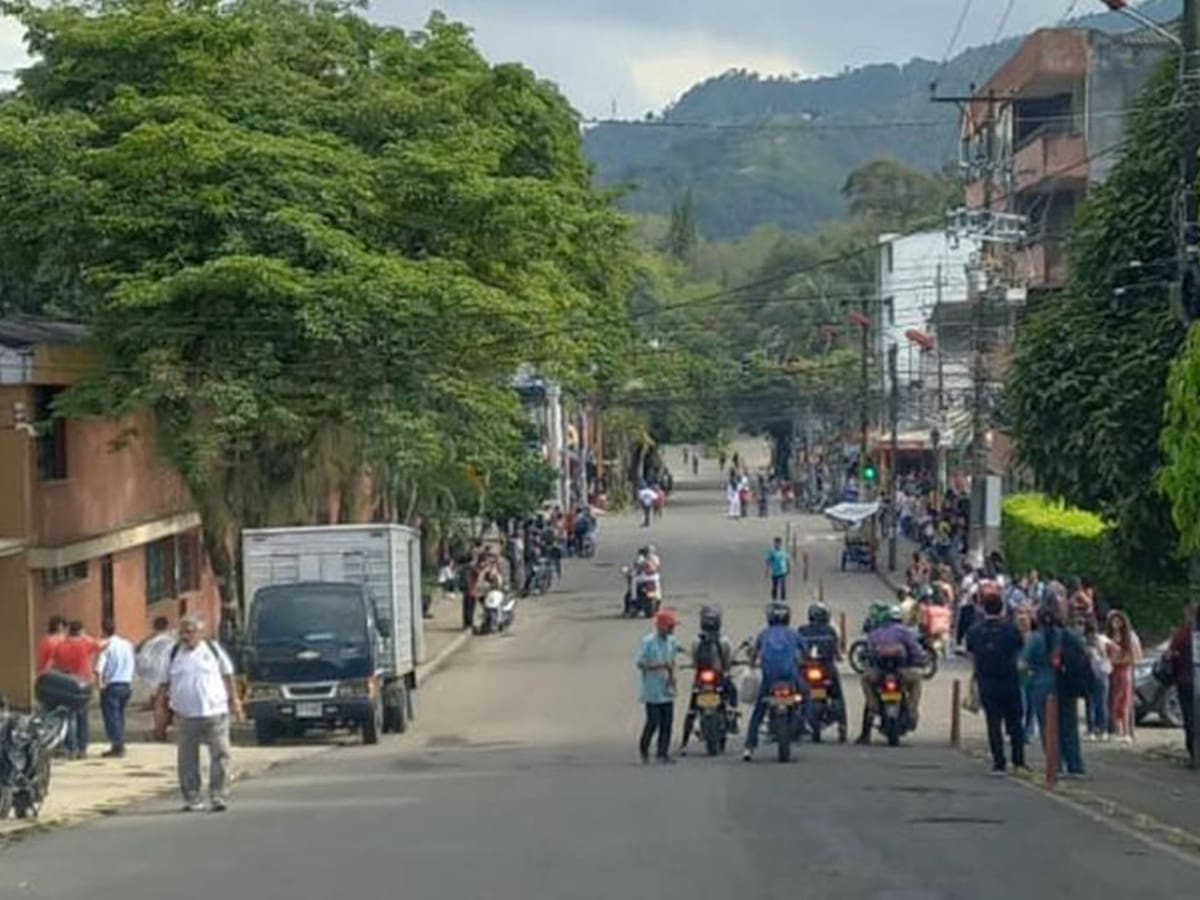 Dos policías heridos en protestas a los alrededores de la Universidad del Tolima