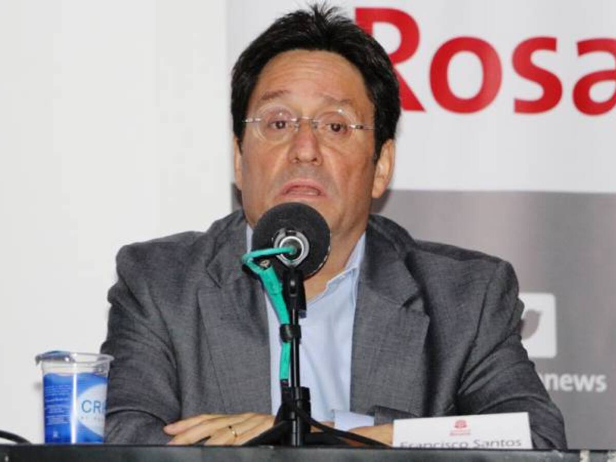 Si el presidente abre la puerta, antes de fin de año habría acuerdo: Pacho Santos