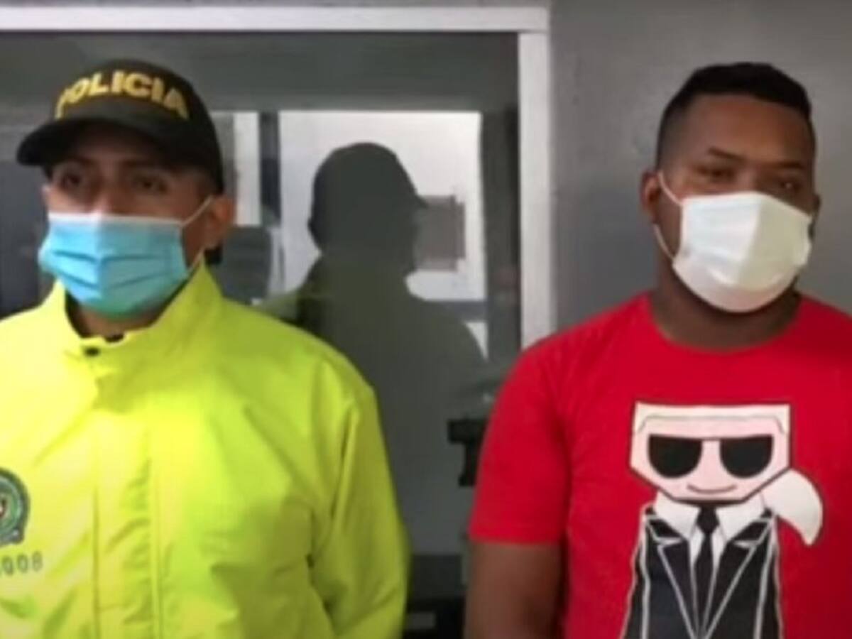 Capturan a falso trabajador de empresa de energía por atraco en locales